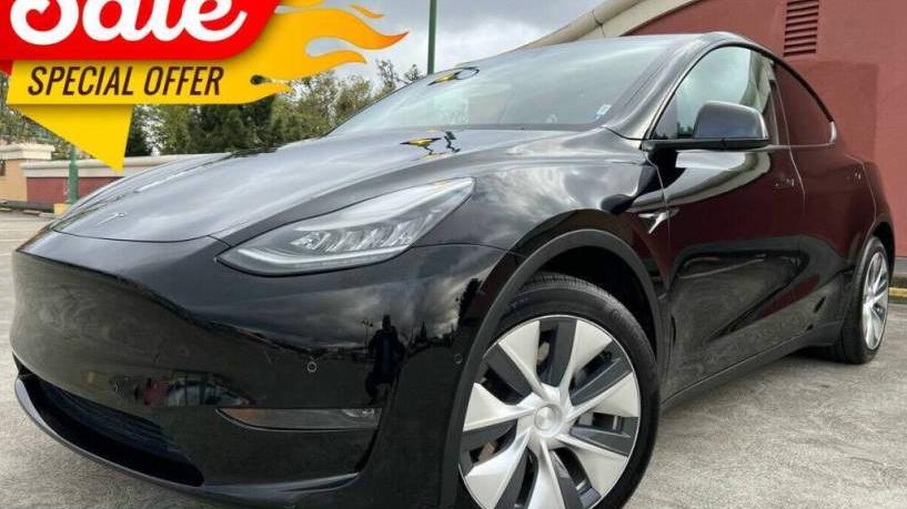 TESLA MODEL Y 2020 5YJYGDEE8LF026006 image